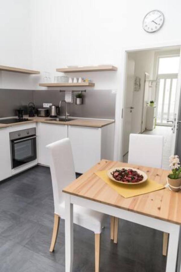 Hi-Bp Sunny Home Apartments In The Heart Of Budapest Extérieur photo