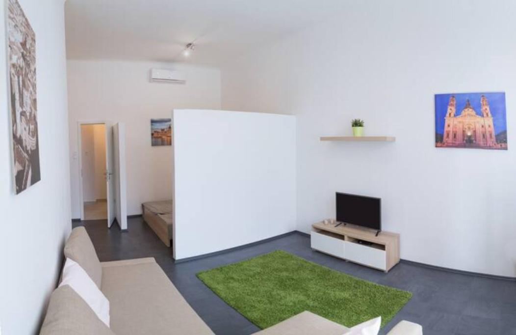 Hi-Bp Sunny Home Apartments In The Heart Of Budapest Extérieur photo